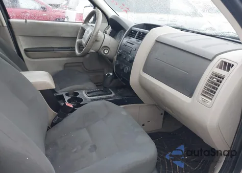 2008 Ford Escape Xls/Xls Manual from USA, damaged, VIN 1FMCU02Z58KC68583